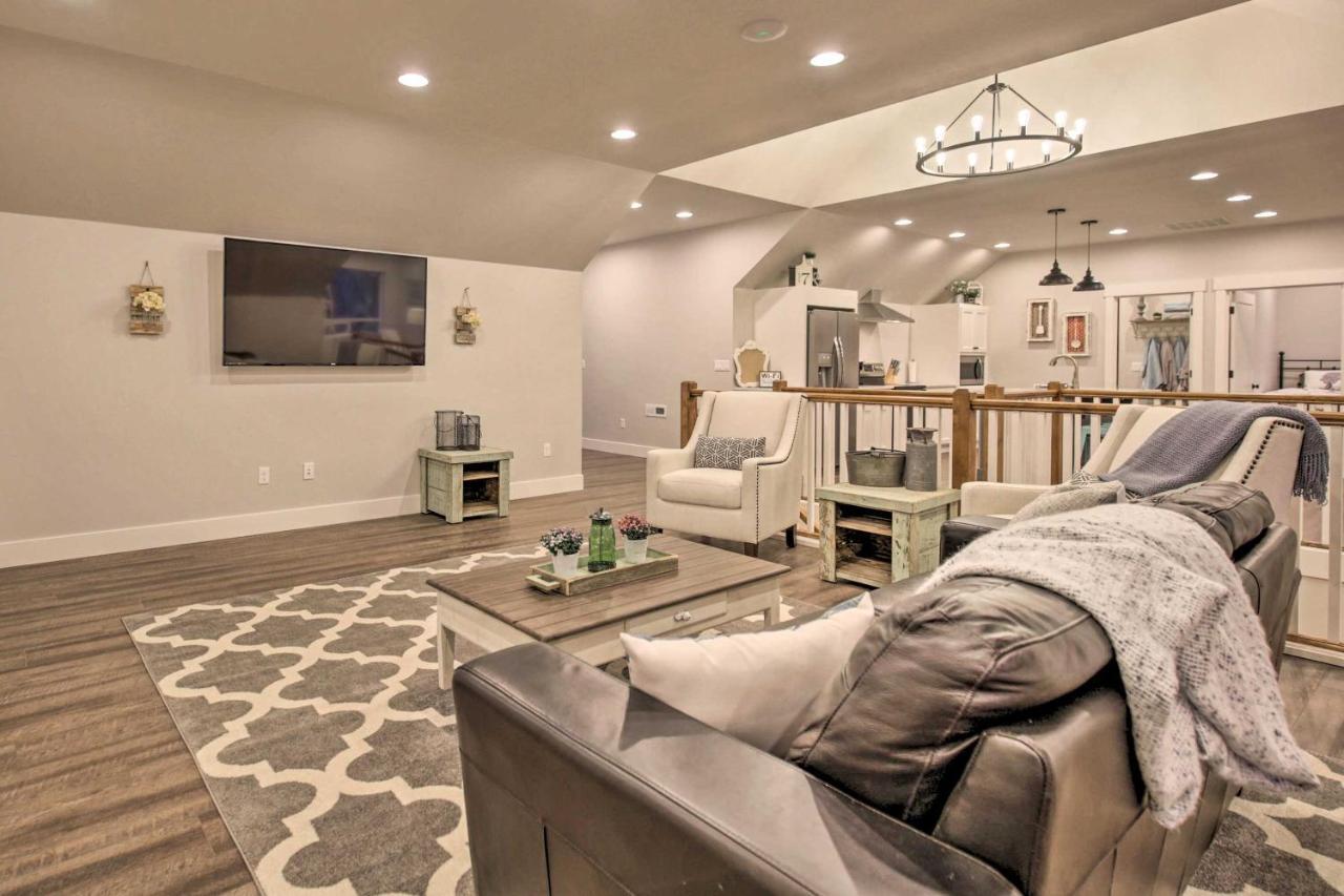 Chic Farmhouse With Creek In Heart Of Wine Country! МакМинвил Екстериор снимка